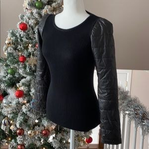 Top with puff sleeves